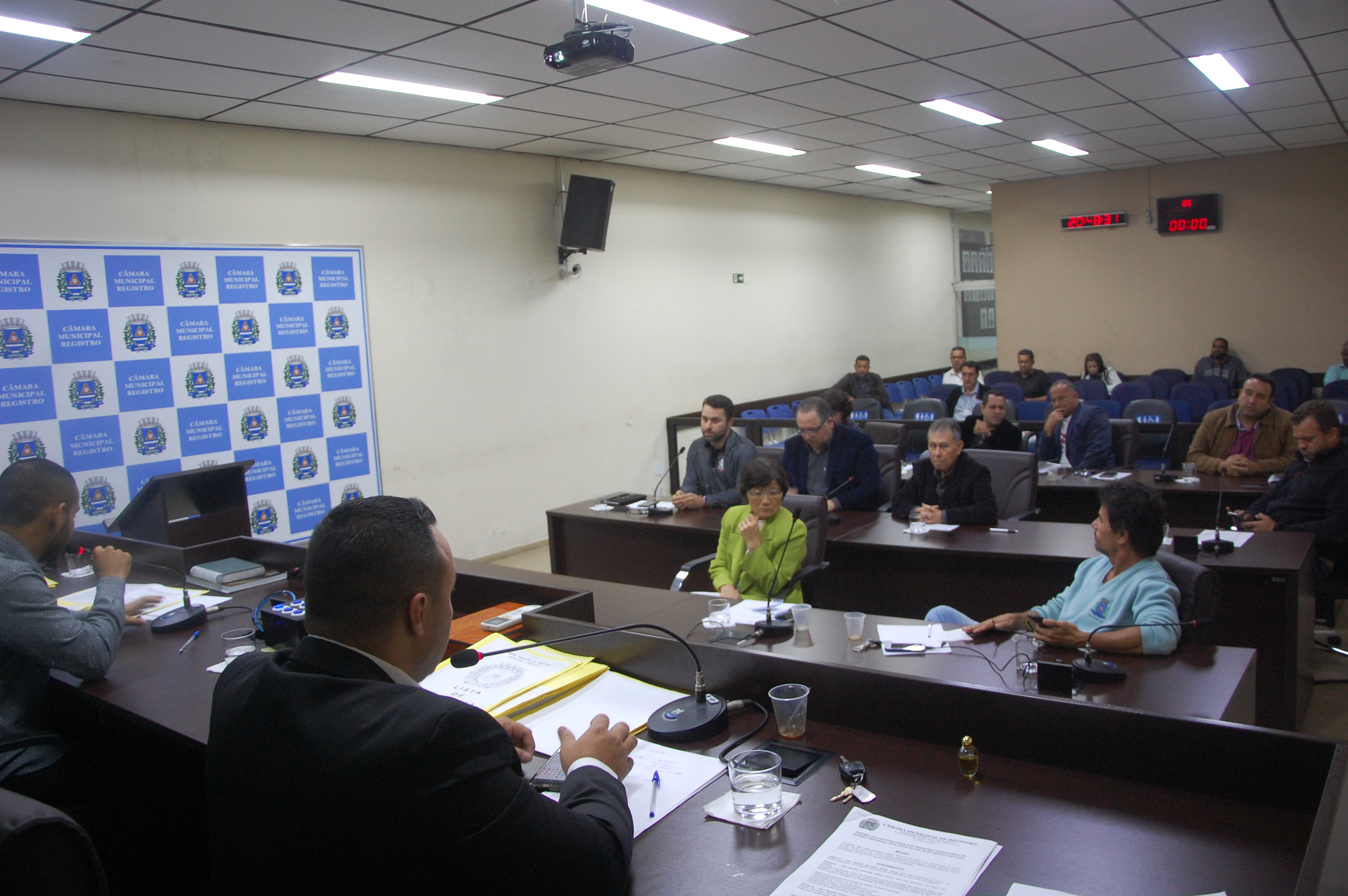 Câmara aprova contratação emergencial e temporária de engenheiros, arquiteto e desenhista cadista