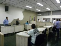 Célio Pereira tenta salvar projeto de seu antecessor em sua primeira deliberação na Câmara de Registro