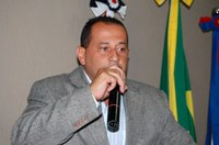 Vereador Roberto Stuchi busca garantir melhorias imediatas para a Vila Nova
