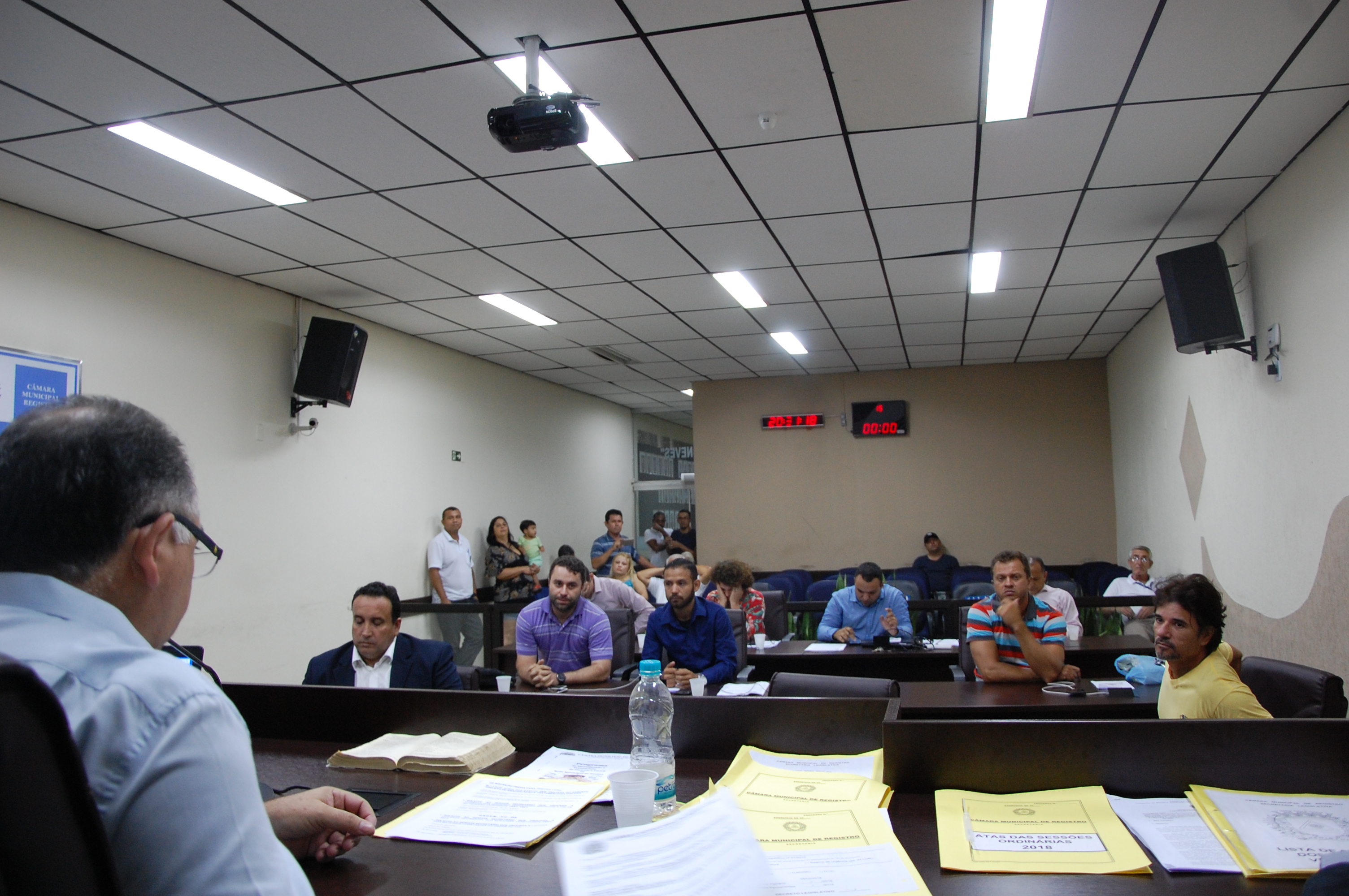 Vereadores votam em regime de urgência a revisão geral anual dos servidores municipais